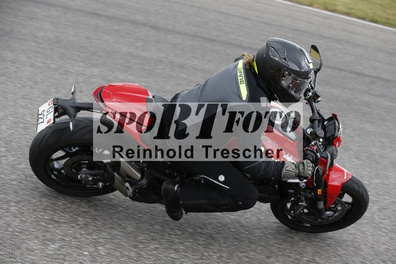 /19 26.05.2025 FREERIDE Training ADR/Gruppe B/2